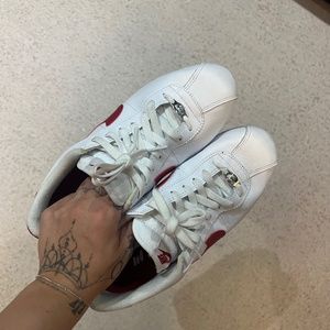 SOLD NIKE Cortez SIZE 8 M/ 10 W